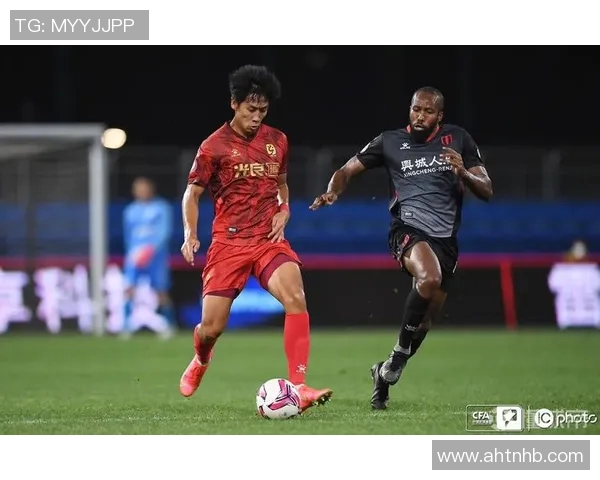 杭州足球队积分榜领跑65分决战冠军赛在即 杭州足球队积分榜领跑65分决战冠军赛在即