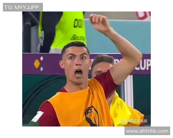 昔日足球明星变身老头的幽默瞬间与岁月的无情流逝