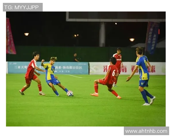 足球明星帆布袋带你领略绿茵场上的激情与荣耀尽显个性与时尚的完美结合