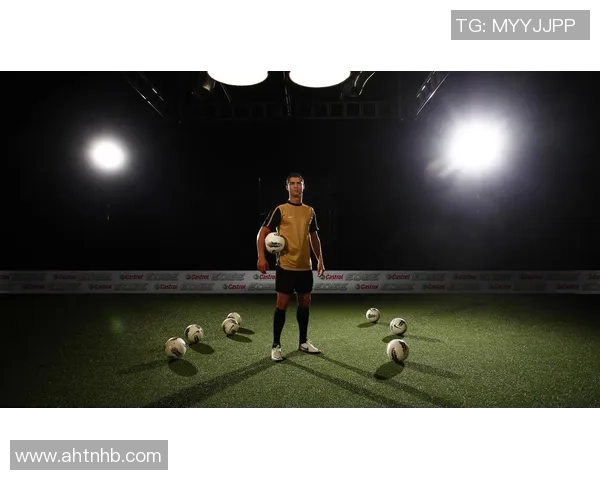 足球明星手指特写欣赏图集展现他们的独特魅力与风采